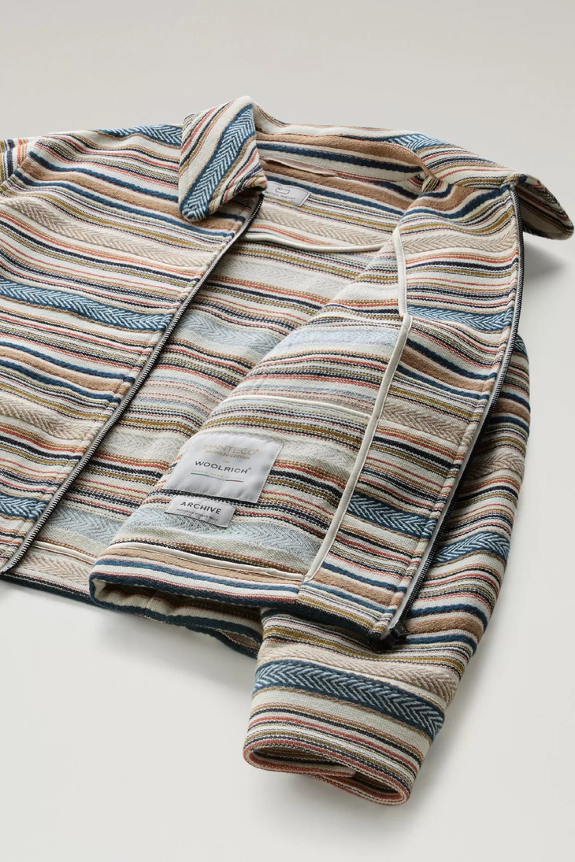 Woolrich Gentry Overhemdjack In Een Mix Van Gerecycled Katoen En Manteco Ethnic White Stripe Hot