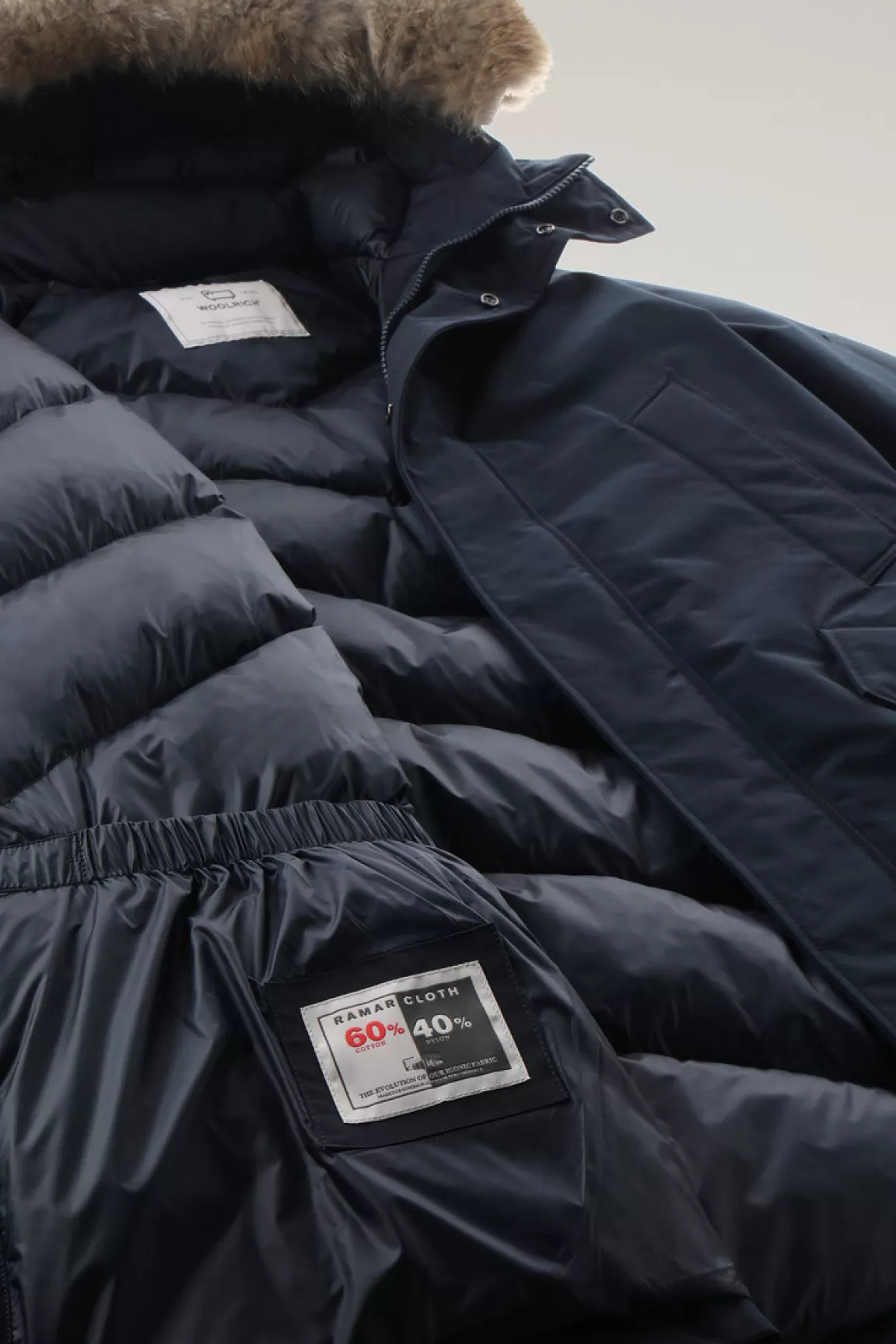 Woolrich Polar Parka Van Ramar Cloth-stof Met Hoge Kraag En Bontrand Melton Blue Store