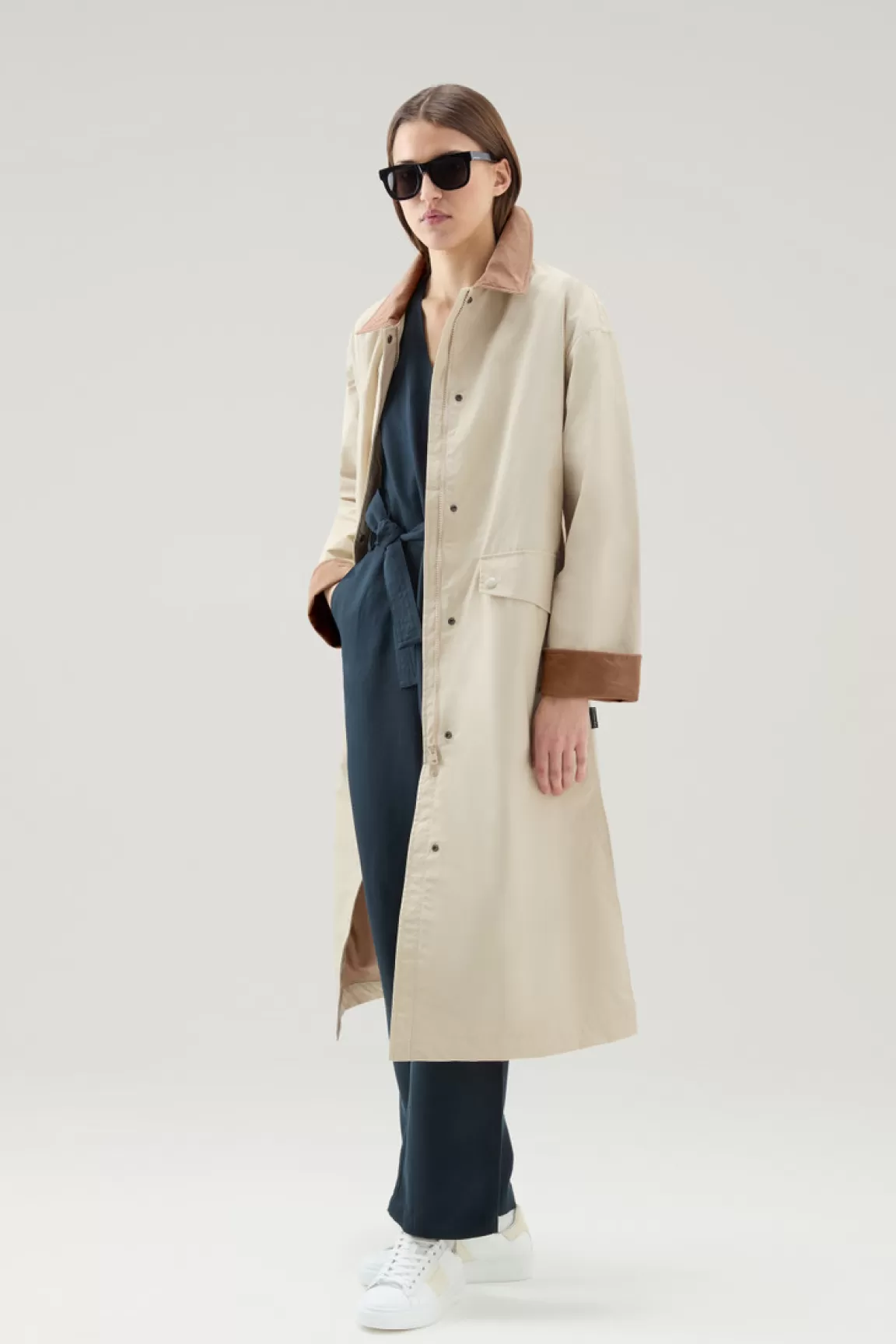 Woolrich Waxed Trenchcoat Van Een Mix Van Katoen En Nylon Met Puntkraag Light Oak Clearance